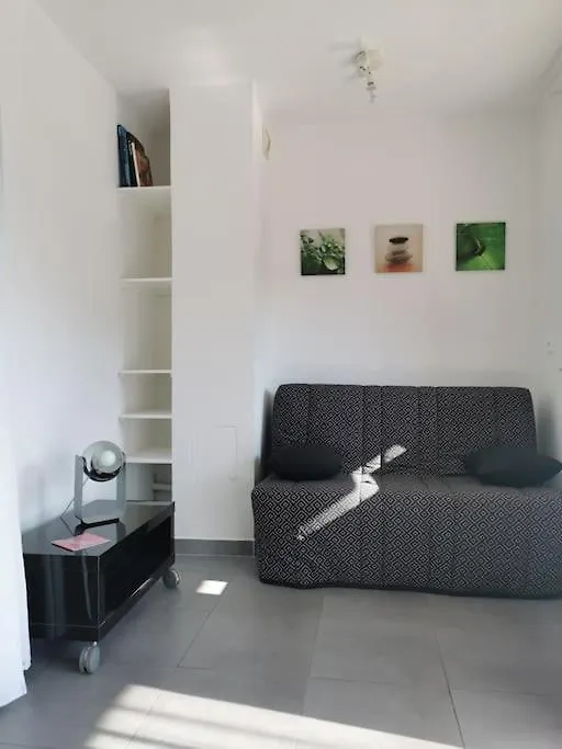 Grand Studio Calme Bien Situe Apartment Cagnes-sur-Mer
